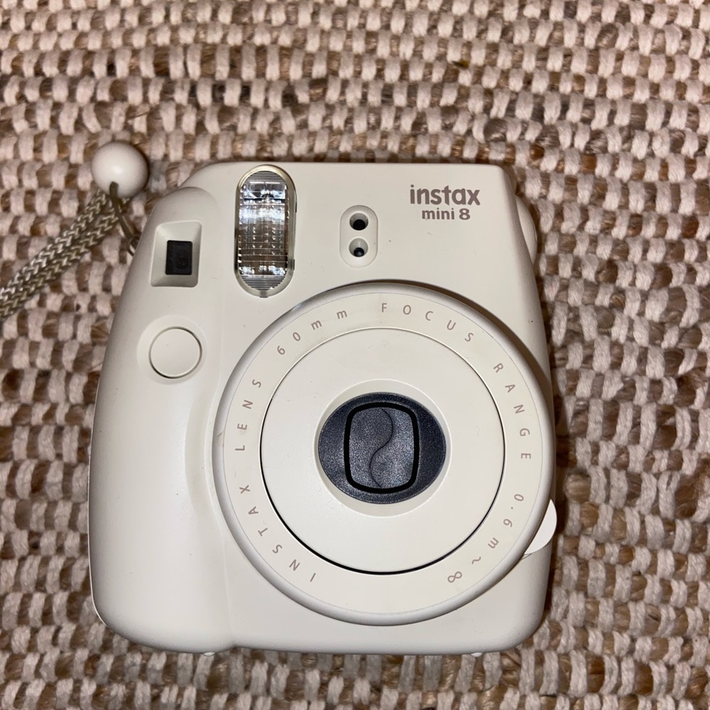 Polaroid insta mini 8 camera